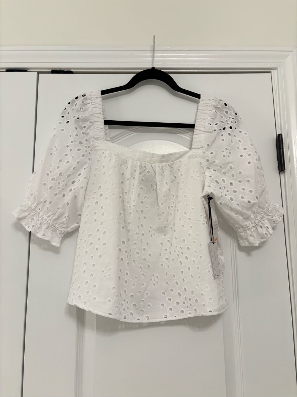 1. State White Eyelet Square-Neck Puff Sleeve Blouse
